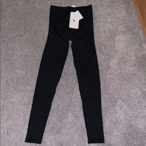 Fabletics High Waisted Seamless Rib Legging NWT